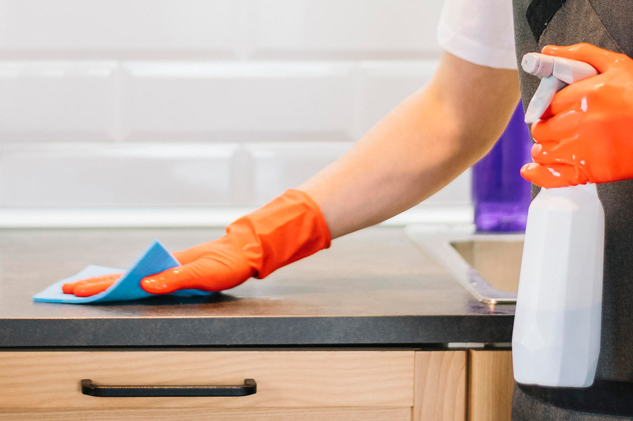 Basic kitchen cleaning